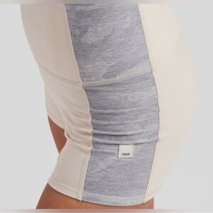 Vuori Aspire Elevation Shorty (Dune Heather)